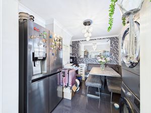 Photo 16- click for photo gallery